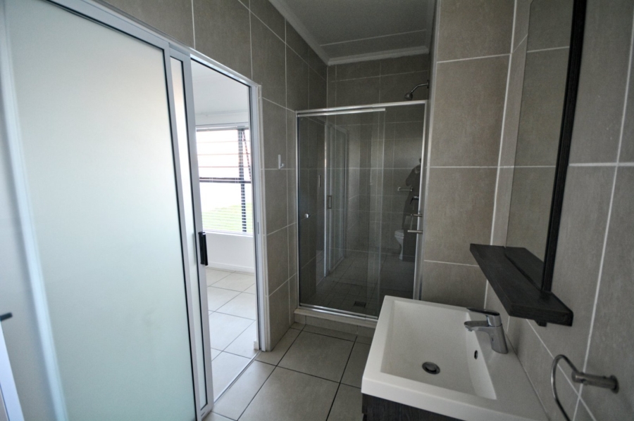 To Let 3 Bedroom Property for Rent in Sandown Western Cape